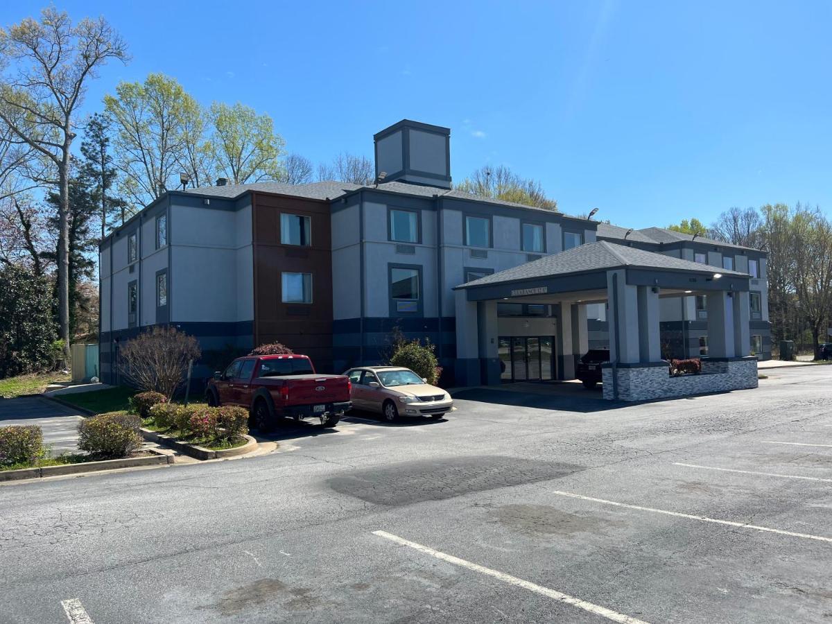 Jamestown Inn & Suites Riverdale Εξωτερικό φωτογραφία
