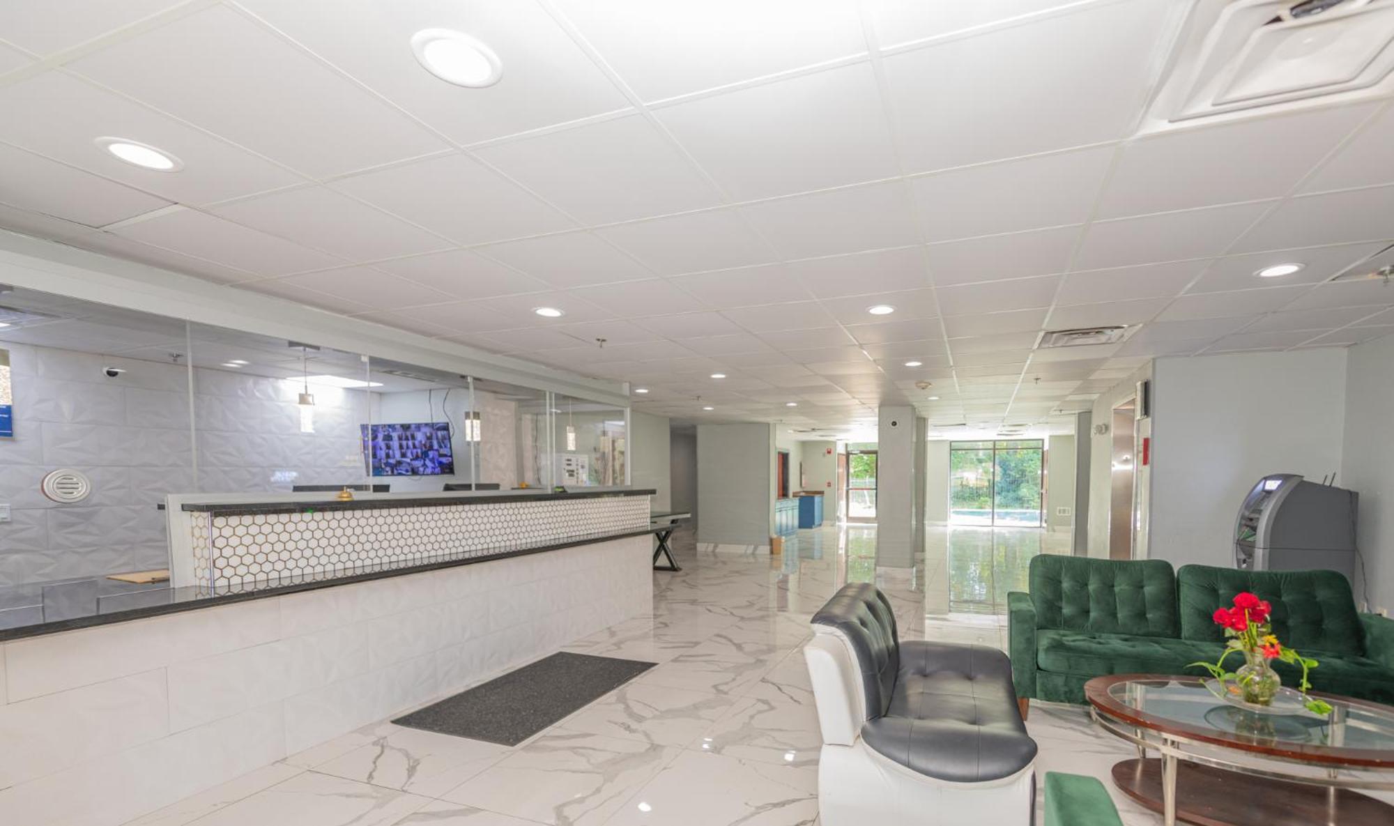Jamestown Inn & Suites Riverdale Εξωτερικό φωτογραφία