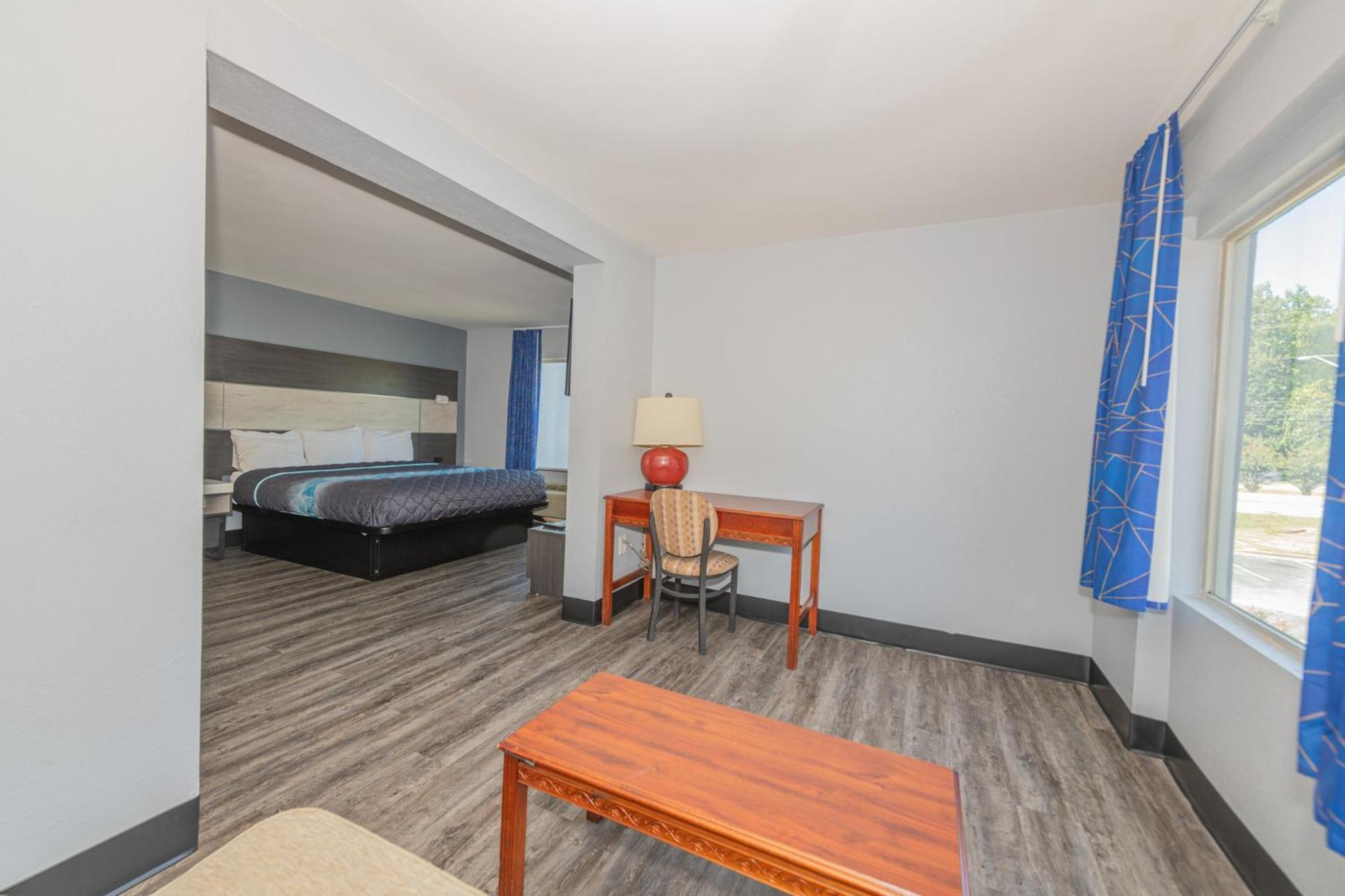 Jamestown Inn & Suites Riverdale Εξωτερικό φωτογραφία