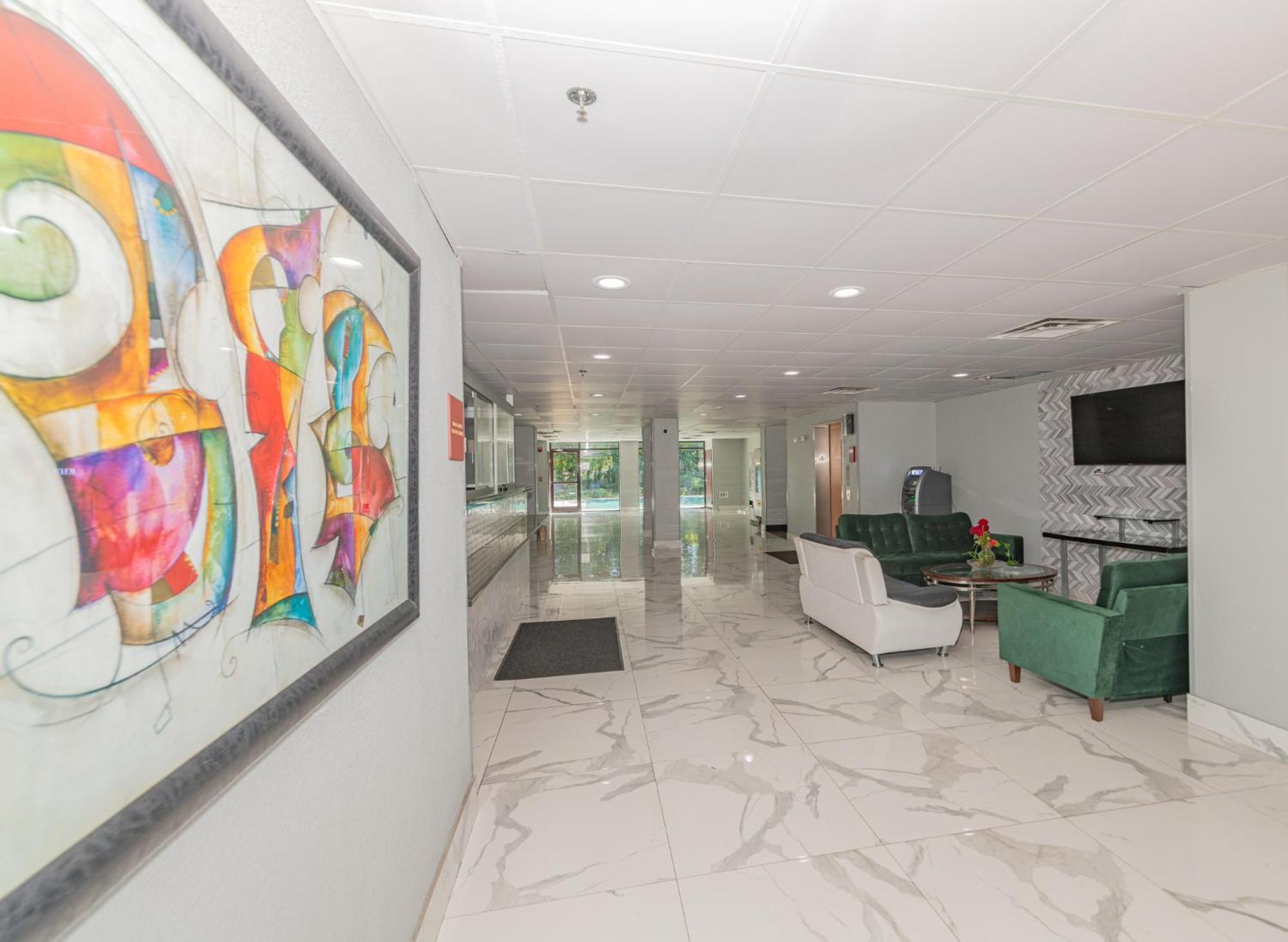 Jamestown Inn & Suites Riverdale Εξωτερικό φωτογραφία