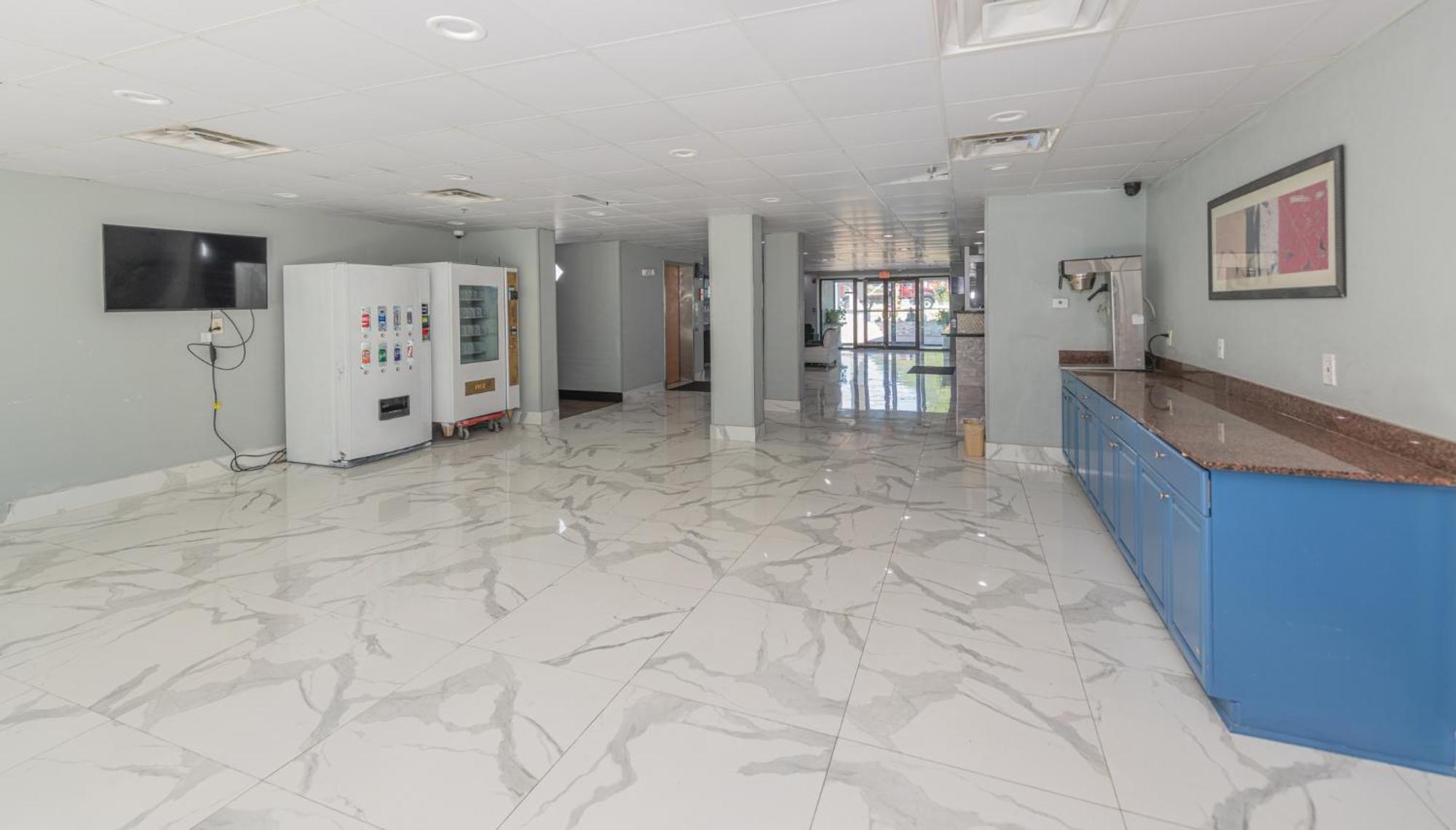 Jamestown Inn & Suites Riverdale Εξωτερικό φωτογραφία