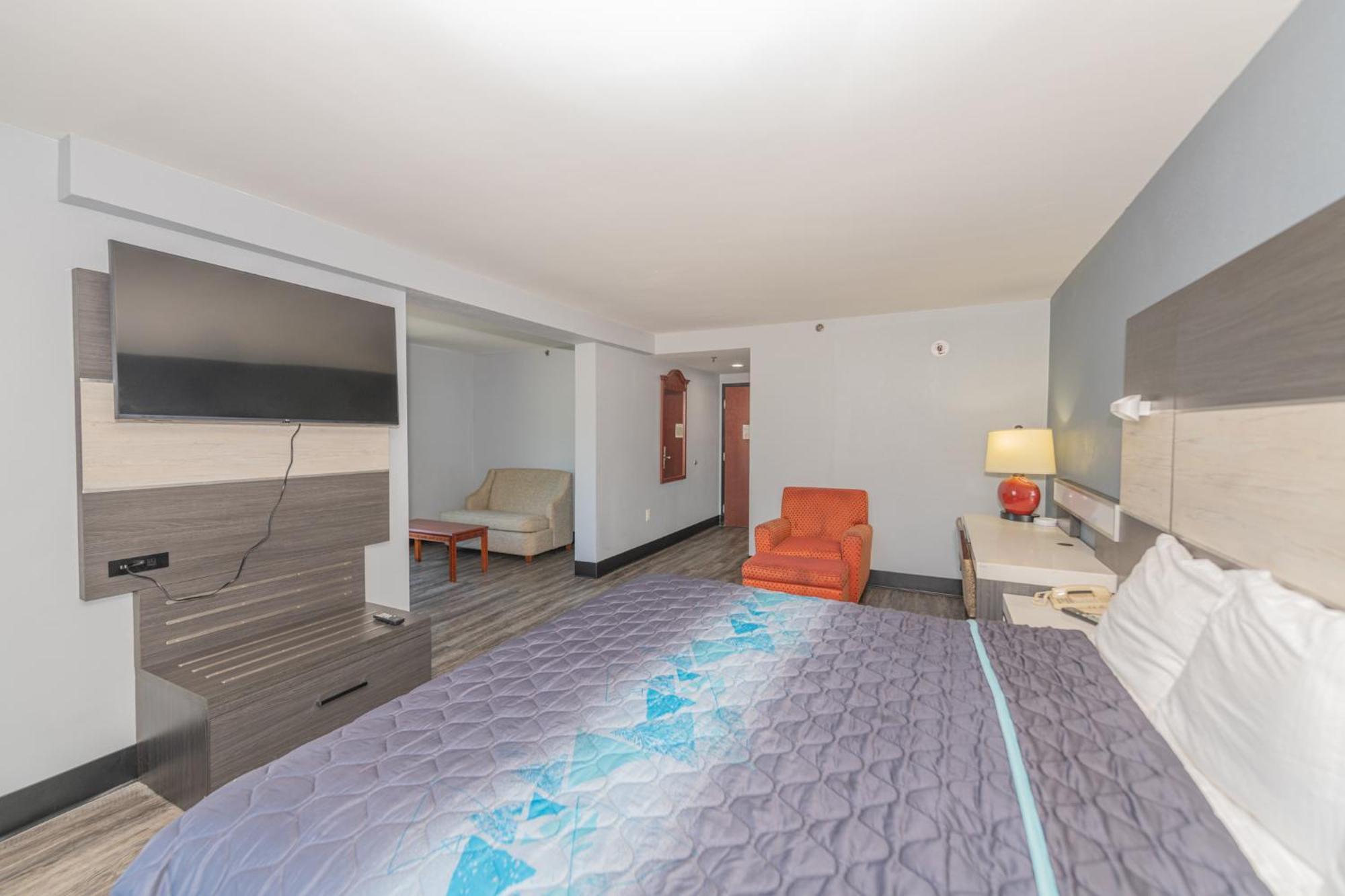 Jamestown Inn & Suites Riverdale Εξωτερικό φωτογραφία