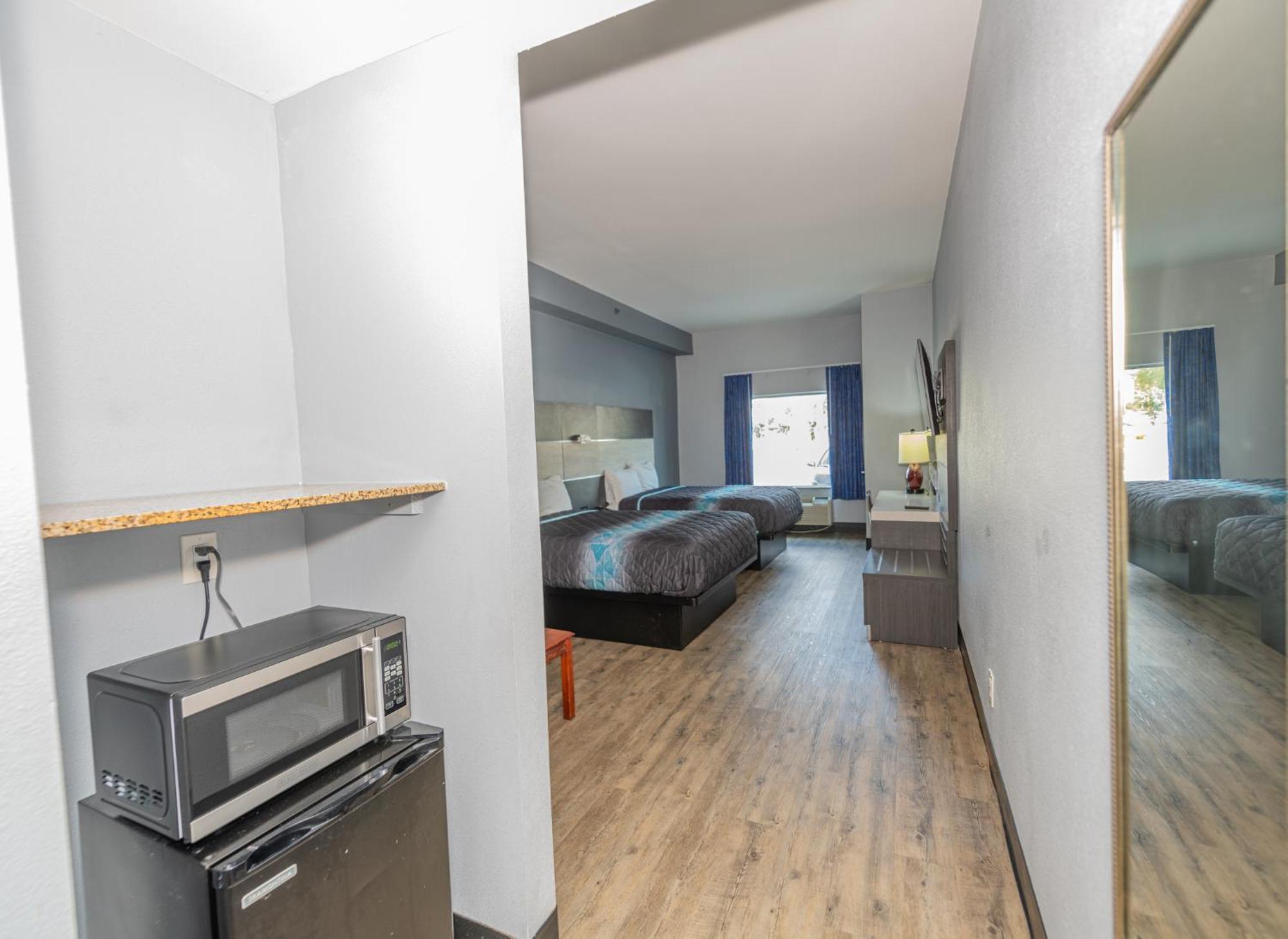 Jamestown Inn & Suites Riverdale Εξωτερικό φωτογραφία
